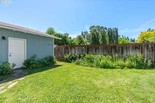 1003 5th St, Hood River, OR 97031 - Photo 33