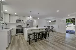 680 SW Willow Creek Dr, Beaverton, OR 97003 - Photo 5