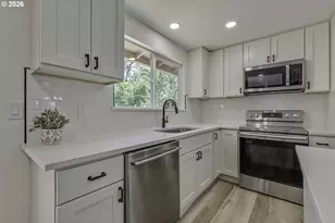 680 SW Willow Creek Dr, Beaverton, OR 97003 - Photo 11
