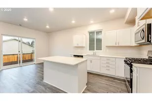 2933 U St, Springfield, OR 97477 - Photo 7