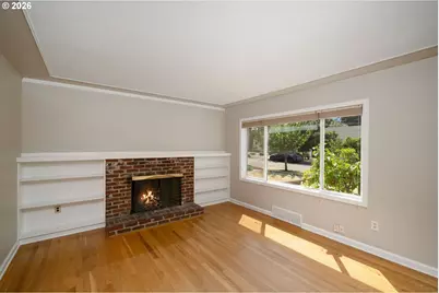2010 NE 78th Ave, Portland, OR 97213 - Photo 5