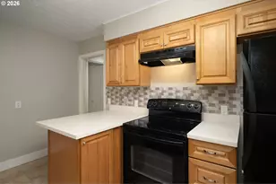 2010 NE 78th Ave, Portland, OR 97213 - Photo 11