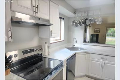 9910 SW Trapper Ter, Beaverton, OR 97008 - Photo 11