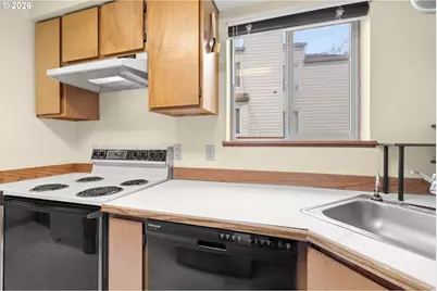 9910 SW Trapper Ter, Beaverton, OR 97008 - Photo 9