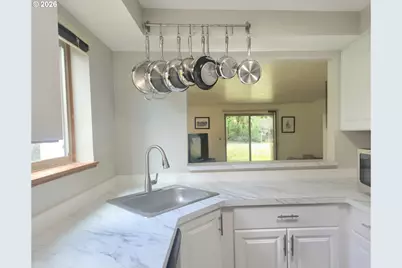 9910 SW Trapper Ter, Beaverton, OR 97008 - Photo 13