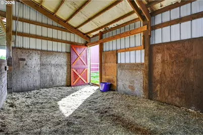 10093 NE Wiseacre Ln, Aurora, OR 97002 - Photo 17