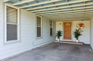 10093 NE Wiseacre Ln, Aurora, OR 97002 - Photo 25