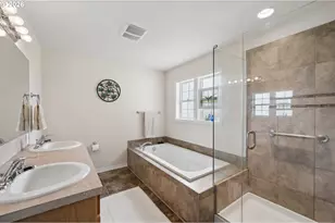 10124 Wiseacre Ln, Aurora, OR 97002 - Photo 25