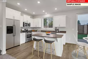 9040 SW Vermillion Dr, Tualatin, OR 97062 - Photo 5