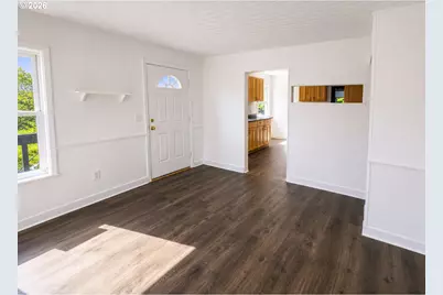 932 SW Swift Ave, Mill City, OR 97360 - Photo 5