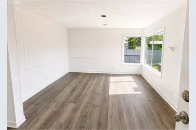932 SW Swift Ave, Mill City, OR 97360 - Photo 3
