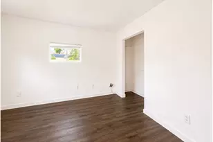 932 SW Swift Ave, Mill City, OR 97360 - Photo 17