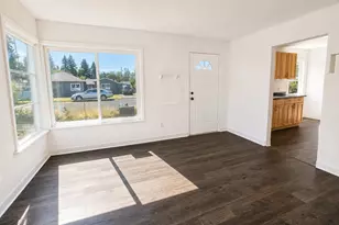 932 SW Swift Ave, Mill City, OR 97360 - Photo 7