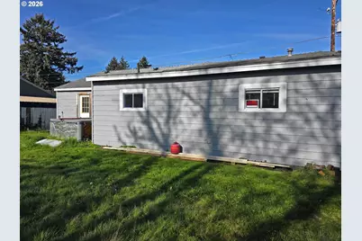 932 SW Swift Ave, Mill City, OR 97360 - Photo 19