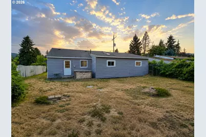 932 SW Swift Ave, Mill City, OR 97360 - Photo 3