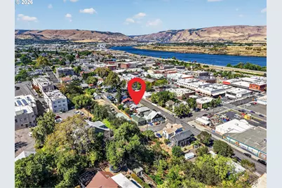412 E 4th St, The Dalles, OR 97058 - Photo 3