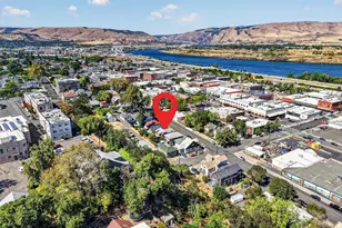 412 E 4th St, The Dalles, OR 97058 - Photo 3
