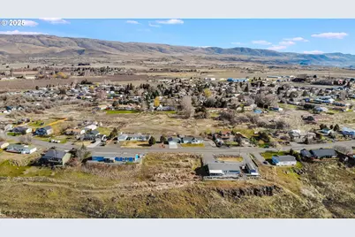 550 Sunridge Ave, Dallesport, WA 98617 - Photo 7