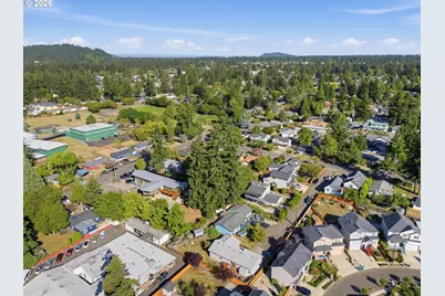 13052 SE Cora St, Portland, OR 97236 - Photo 31