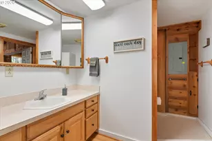 39151 Last Chance Ln, Baker City, OR 97814 - Photo 19