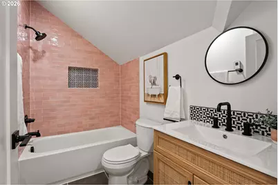 8328 SW 9th Ave, Portland, OR 97219 - Photo 23