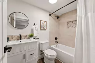 8328 SW 9th Ave, Portland, OR 97219 - Photo 31