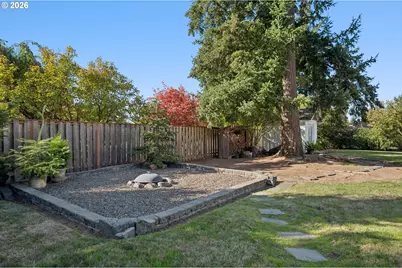7403 SW Mapleleaf St, Portland, OR 97223 - Photo 33