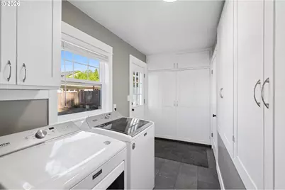 7403 SW Mapleleaf St, Portland, OR 97223 - Photo 15