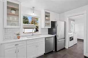 7403 SW Mapleleaf St, Portland, OR 97223 - Photo 13
