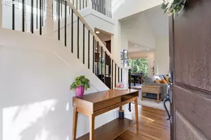 1201 SW Ophelia St, Portland, OR 97219 - Photo 3