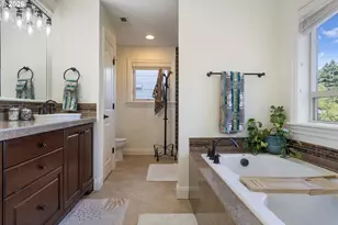 1201 SW Ophelia St, Portland, OR 97219 - Photo 27