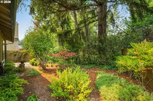 9255 SW Brooks Bend Pl, Portland, OR 97223 - Photo 23