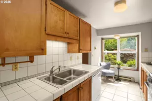 9255 SW Brooks Bend Pl, Portland, OR 97223 - Photo 9