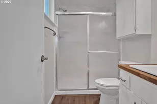 1142 9th St, Florence, OR 97439 - Photo 21