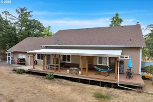 33530 Molitor Ranch Rd, Cottage Grove, OR 97424 - Photo 35