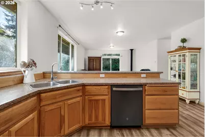 89534 Lewis and Clark Rd, Astoria, OR 97103 - Photo 9
