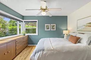 8437 NE Going Pl, Portland, OR 97220 - Photo 11