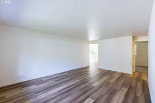384 Lower Lavista Ct, Salem, OR 97304 - Photo 5