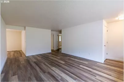 384 Lower Lavista Ct, Salem, OR 97304 - Photo 5