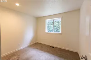 384 Lower Lavista Ct, Salem, OR 97304 - Photo 33