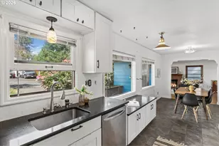 12504 SE Madison St, Portland, OR 97233 - Photo 13