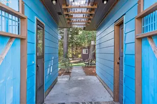 12504 SE Madison St, Portland, OR 97233 - Photo 29
