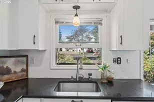 12504 SE Madison St, Portland, OR 97233 - Photo 15