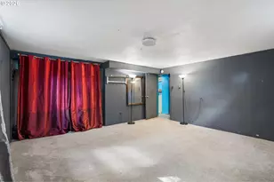 12504 SE Madison St, Portland, OR 97233 - Photo 27