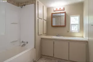 1050 W Central Ave, Sutherlin, OR 97479 - Photo 7