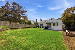 2414 E McLoughlin Blvd, Vancouver, WA 98661 - Photo 19