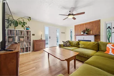 2414 E McLoughlin Blvd, Vancouver, WA 98661 - Photo 5