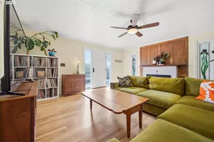 2414 E McLoughlin Blvd, Vancouver, WA 98661 - Photo 5