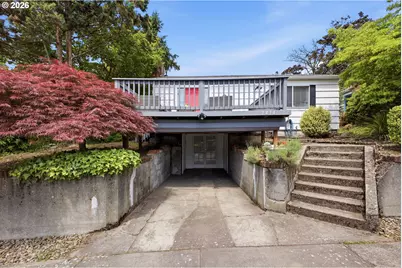 2414 E McLoughlin Blvd, Vancouver, WA 98661 - Photo 3