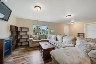 509 Williams Ave, Tillamook, OR 97141 - Photo 7